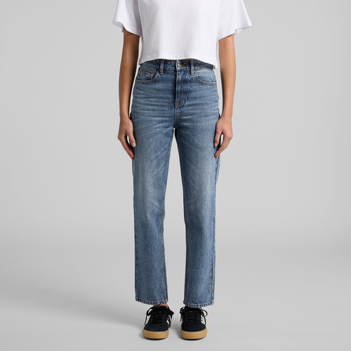 MAIN wo's-straight-jeans-main